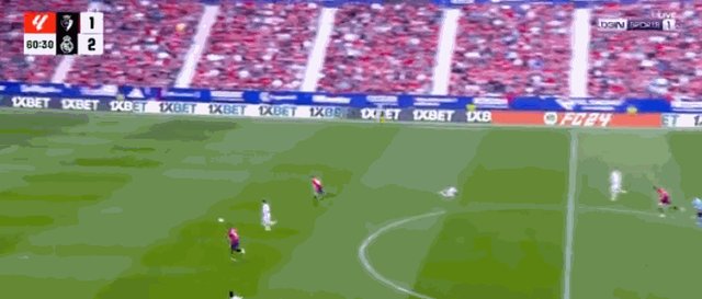 1710607260629028331.gif 【西甲】皇马4比2客胜奥萨苏纳,维尼修斯梅开二度