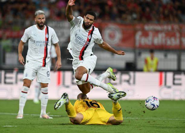 1691539203058049915.jpg 贝卢斯科尼杯,一项纪念曾经“红黑米兰”的另类德比