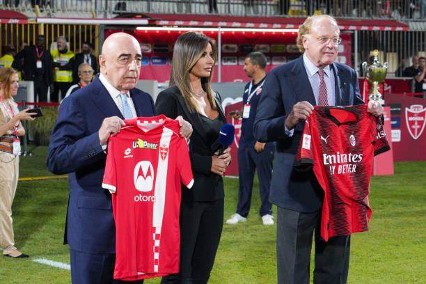 1691539234428057262.jpg 贝卢斯科尼杯,一项纪念曾经“红黑米兰”的另类德比