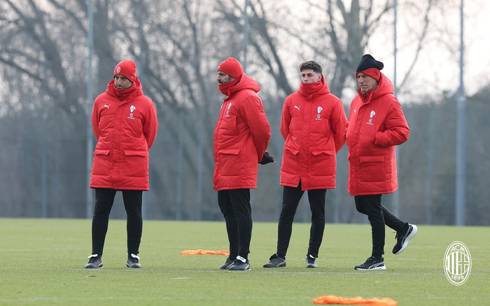 vip 注册地址-米兰未来队今日训练备战|AC米兰_新浪体育_新浪新闻